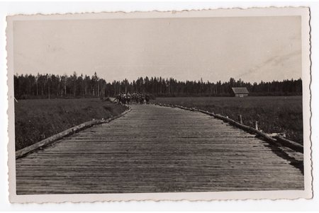 фотография, Латвийская армия, Литене, дорога в лагерь, Латвия, 20-30е годы 20-го века, 13.6x8.6 см