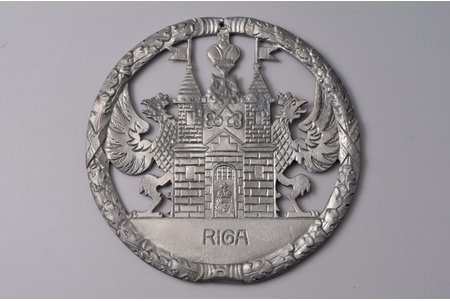 eglītes rotājums (?), Rīgas ģerbonis, alumīnijs, Latvija, 20. gs. sākums, Ø 14.5 cm