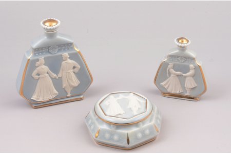 perfume set, 3 items, porcelain, Rīga porcelain factory, shape by Zina Ulste, Riga (Latvia), 1956-1970, h (perfume bottles) 9.5 / 7.1 cm, case Ø 7.7 cm, second grade