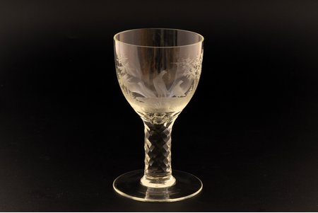 wine glass, Partridges, Russia(?), the 19th cent., 16.4 cm