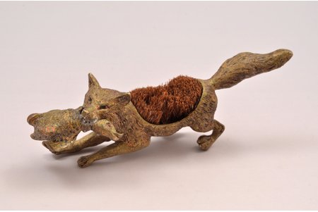 needle bed, Fox with prey, bronze, 12.5 х 5 cm, weight 162 g., the 1st half of the 20th cent.