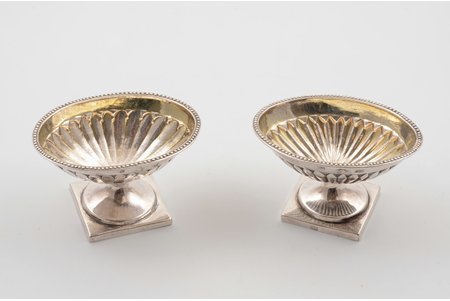 pair of saltcellars, silver, 84 standard, 106.1 g, 5.1(h) x 8.4 x 6.2 cm, by Serebryanikov Fedor Ilyich, end of the 18th century, Moscow, Russia, short edge of one saltcellar restored (see photos)