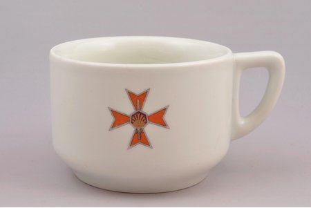 a cup, 7th Sigulda Infantry Regiment, porcelain, M.S. Kuznetsov manufactory, Riga (Latvia), 1934-1936, Ø 8.9 cm, h 6.3 cm, second grade