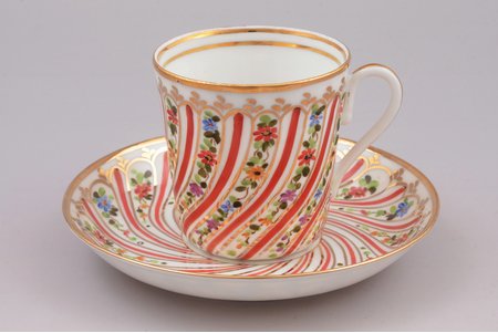 coffee steam, porcelain, M.S. Kuznetsov manufactory, hand-painted, Russia, the border of the 19th and the 20th centuries, h (cup) 7.2 cm, Ø (saucer) 14.1 cm