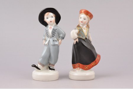 pair of figurines, Folk dance, porcelain, Riga (Latvia), USSR, Riga porcelain factory, molder - Leja Novozeneca, 11.2 / 10.9 cm, first grade