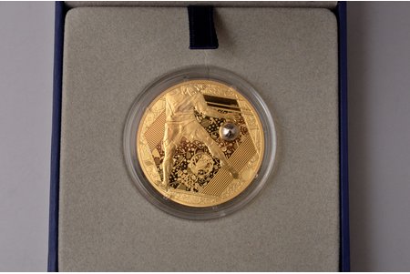Франция, 200 евро, 2016 г., "UEFA EURO 2016", золото, 999 проба, 31.1 г, вес чистого золота 31.1 г, KM# 2351