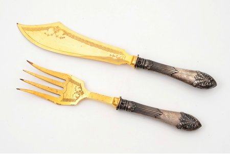 set of tableware for fish plating, 2 pcs., silver, 84 standard, total weight of items 246.40 g, engraving, gilding, metal, 29 / 25 cm, 1908-1917, Riga, Russia