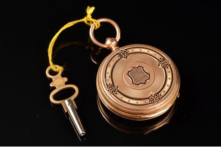 sieviešu korsāžas pulkstenis, ar atslēgu, Francija, zelts, emalja, 18 K prove, 3.9 x 3.2 cm, Ø 32 mm