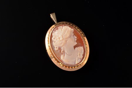 pendant-brooch, cameo, gold, 585 standard, 4.22 g., the item's dimensions 2.9 x 2.4 cm, Finland