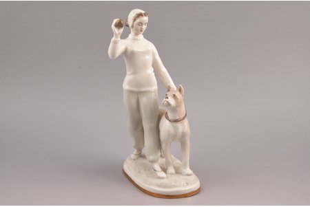statuete, Apmācība, porcelāns, PSRS, LFZ - Lomonosova porcelāna rūpnīca, modeļa autors - Galina Stolbova, 20 gs. 50tie gadi, 22 cm