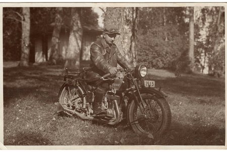 fotogrāfija, motocikls, 20. gs. 20-30tie g., 8.6 x 13.5 cm