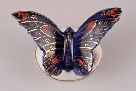 figurine, Butterfly, porcelain, Riga (Latvia), USSR, Riga porcelain factory, the 50ies of 20th cent., h 5.2 cm, top grade, 2 chips on the wing