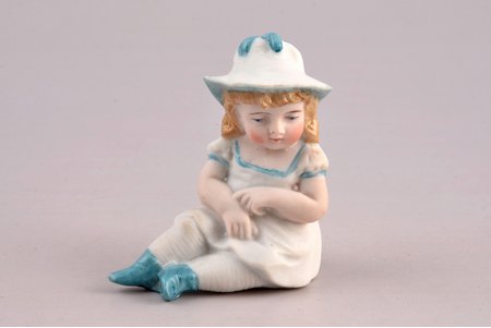 статуэтка, Девочка, бисквит, начало 20-го века, h 5 см