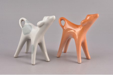 figurine, 2 Calfs, porcelain, Riga (Latvia), USSR, Riga porcelain factory, molder - Aina Mellupe, 1968, 9.7 cm