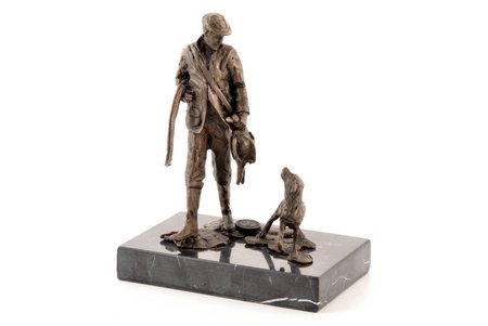 figurative composition, Hunter and Hound, signed by Thorburn, bronze, marble, h 15.5 cm, weight 997 g., France, "Fonderie Bords de Seine", beginning of 21st cent.