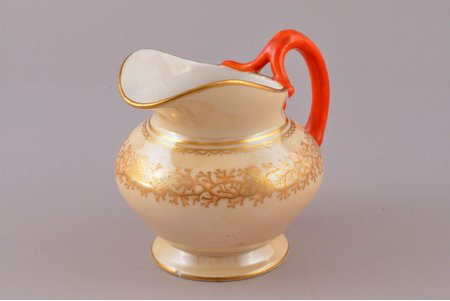 cream jug, porcelain, Kornilov Brothers manufactory, Russia, the 2nd half of the 19th cent., h 9.9 cm, chip on the surface on the base