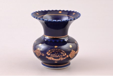 small vase, "Greetings from Riga", porcelain, Rīga porcelain factory, Riga (Latvia), USSR, 7.4 cm, premium (GOLD MARK) grade