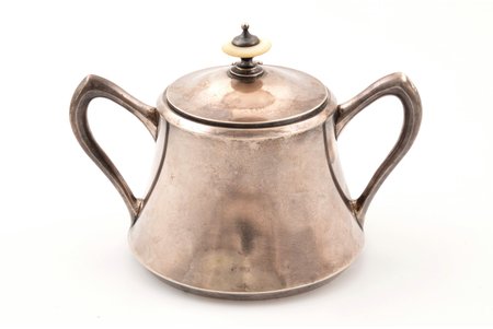 sugar-bowl, silver, 84 standard, 318.5 g, gilding, h (with lid) 11.2 cm, by Adrian Ivanov, 1908-1917, Moscow, Russia, little dent on the base