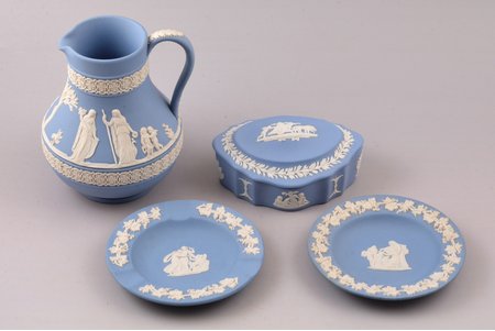 set of 4 items: jug, case, ashtray, jewelry tray, porcelain (jasperware), Wedgwood, Great Britain, pitcher h 13 cm, case h 4.8 x 11.3 x 8.4 cm, ashtray Ø 11.1 cm
