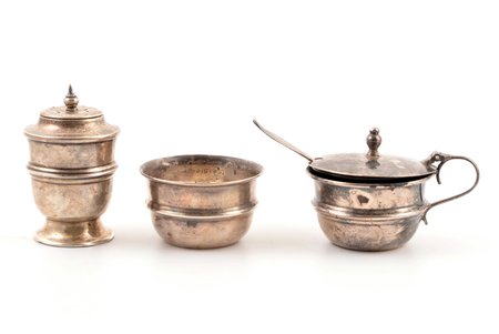set for spices, silver, 830, 925 standard, total weight of silver 92 g, with glass inserts, h 6.6 / 3.2 / 5 сm, spoon 7.8 cm, 1918-1924, Birmingham, Great Britain, Finland