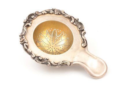 strainer, silver, 800 standard, 106.4 g, gilding, 13.9 x 9.6 x 3.2 cm, by E. Deppe, the border of the 19th and the 20th centuries, Berlin, Germany
