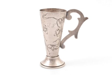 charka (little glass), silver, 84 standard, 44.75 g, engraving, h 7.8 cm, by Pyotr Baskakov, 1896-1907, Moscow, Russia