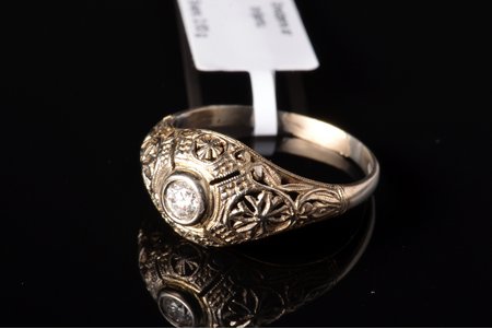 a ring, gold, 750, 18 k standard, 2.63 g., the size of the ring 18.5, diamonds
