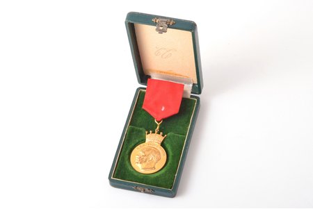 medal, Prince Bertil, "För förtjänstfullt arbete", Nr. 67, Sweden, 49.2 x 33 mm, maker's mark David Wretling, in a case