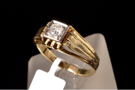 кольцо, золото, 585 проба, 3.41 г., размер кольца 17.75, бриллиант
