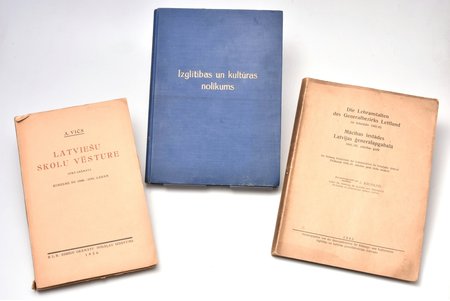 3 grāmatu komplekts: "Latviešu skolu vēsture" / "Izglītības un kultūras nolikums" / Kronlins J. "Mācības iestādes Latvijas ģenerālapgabalā 1941./42.mācību gadā" (trūkst titullapa), 1926-1943 g., Kodifikācijas nodaļas izdevums, R.L.B. Derīgu grāmatu nodaļas izdevums, Izglītības un kultūras ģenerāldirekcijas izdevums, Rīga, 465 / 191 / 216 lpp., vietām traipi