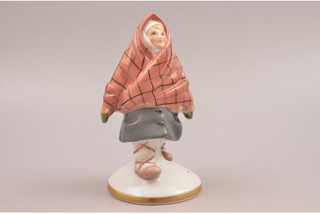 figurine, Girl with headscarf, porcelain, Riga (Latvia), USSR, M.S. Kuznetsov manufactory, handpainted by Irina Sochevanova, 1937-1940, 15 cm