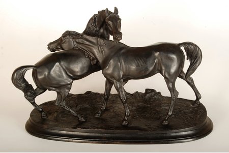 figurative composition, "Horses in the wild", cast iron, 33.7 x 50.9 x 20.6 cm, weight 11 080 g., Russia, Kasli, the beginning of the 20th cent.