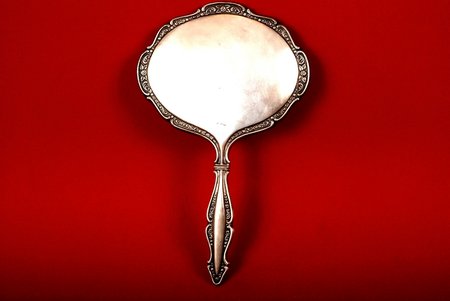 зеркальце, серебро, вес указан без стекла, 875 проба, 232,5 г, ~ 1930 г., Латвия