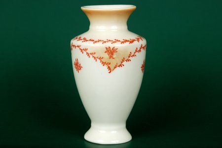 vase, J.K. Jessen manufactory, Riga (Latvia), the 30ties of 20th cent., 9.5 cm